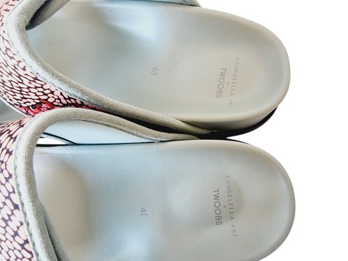 *Nuevo* Sandalia TWOOBS x Cungella Art ~ The Slidekick Slide TALLA 40 Au 9 Ndia Verde - Imagen 5 de 8