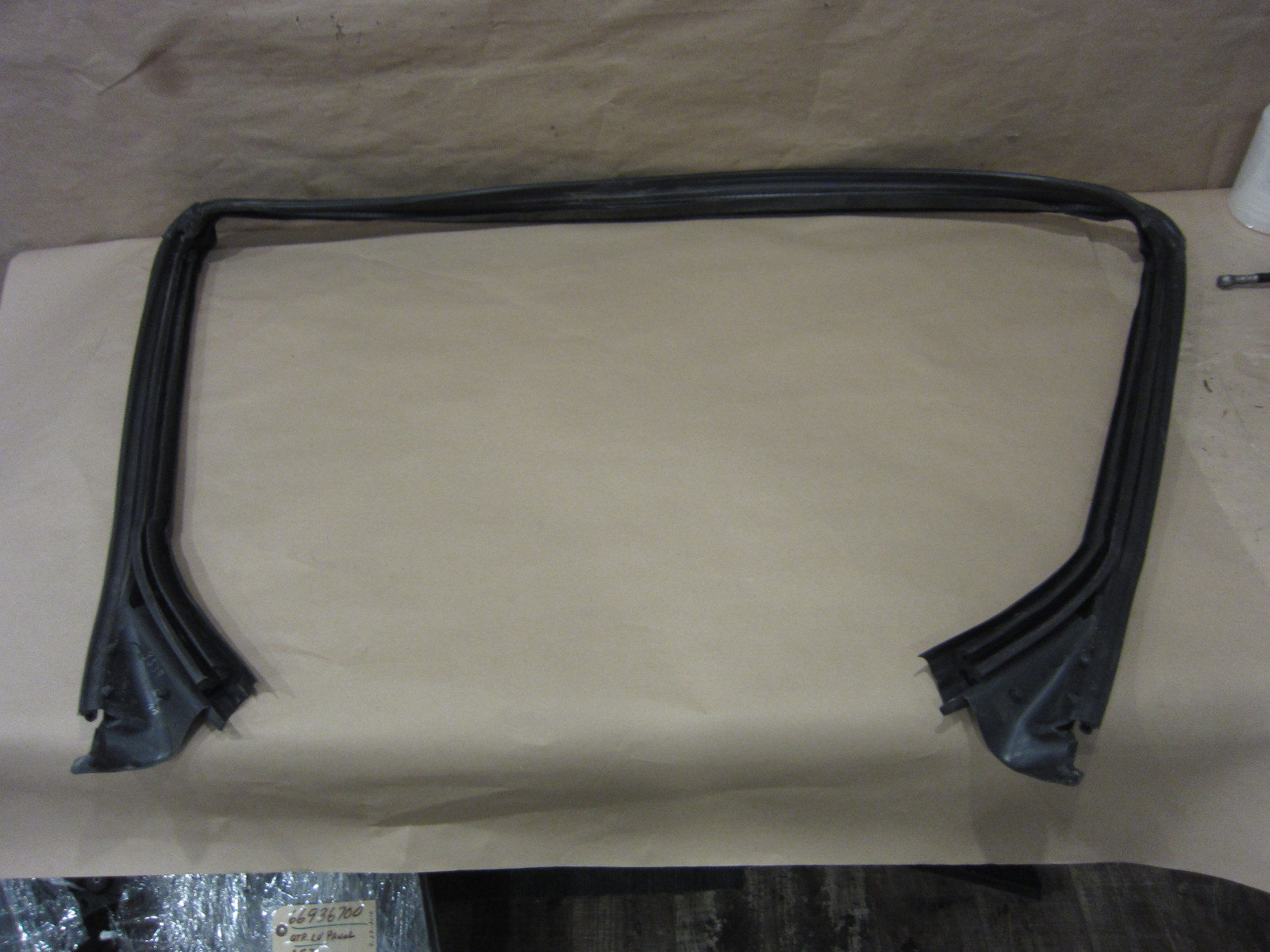 Ferrari California - Windshield Glass Upper Gasket  - P/N 69758000