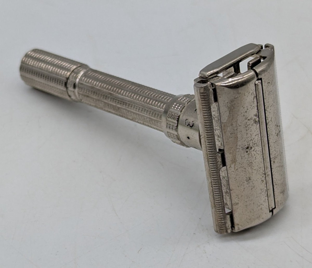 Gillette Slim Adjustable 1962年ジレット ケース付き 1962 Gillette Slim Adjustable Safety Razor H-2 DE TTO | eBay