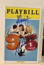 9 TO 5 CAST SIGNED PLAYBILL MEGAN HILTY ALLISON JANNEY STEPHANIE J BLOCK KUDISCH