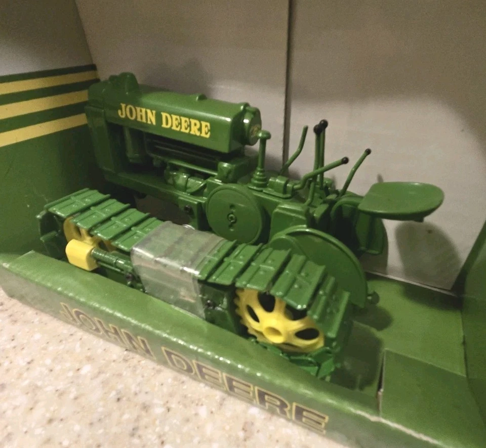 John Deere Lindeman Crawler Made By Spec Cast NIB - Image 3 of 4