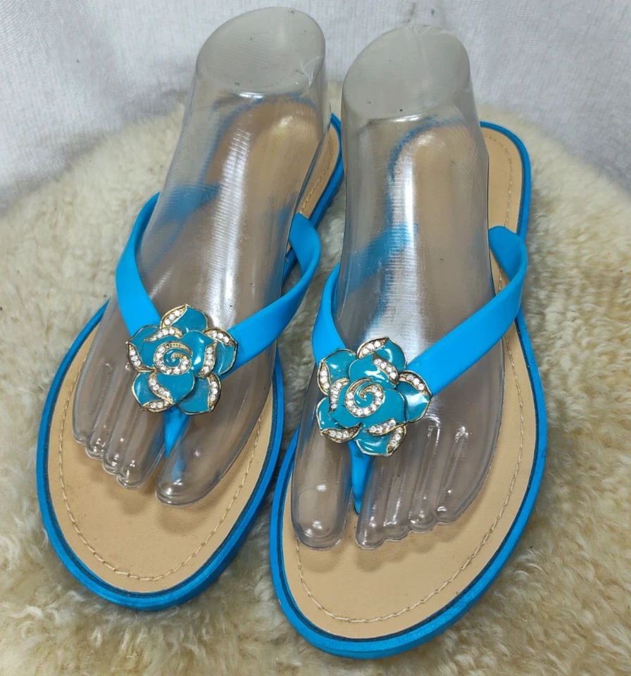 JOE BOXER WOMEN'S FLIP FLOP SANDALS WITH FLOWER ACCENT SIZE 9 - 10 TURQUOISE - Image 2 of 4