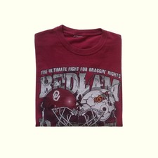 NCAA VTG Y2K RETRO OU SOONERS OKLAHOMA FOOTBALL BEDLAM GRAPHIC T SHIRT 2010 SZM