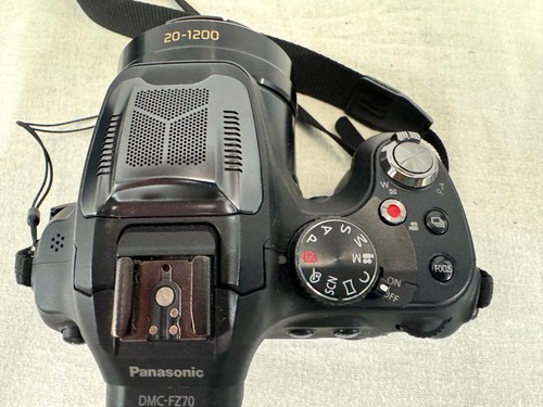 Panasonic Lumix DMC-FZ70 Digital Camera 16.1MP 60x Opt Zoom HD Video - Picture 6 of 10