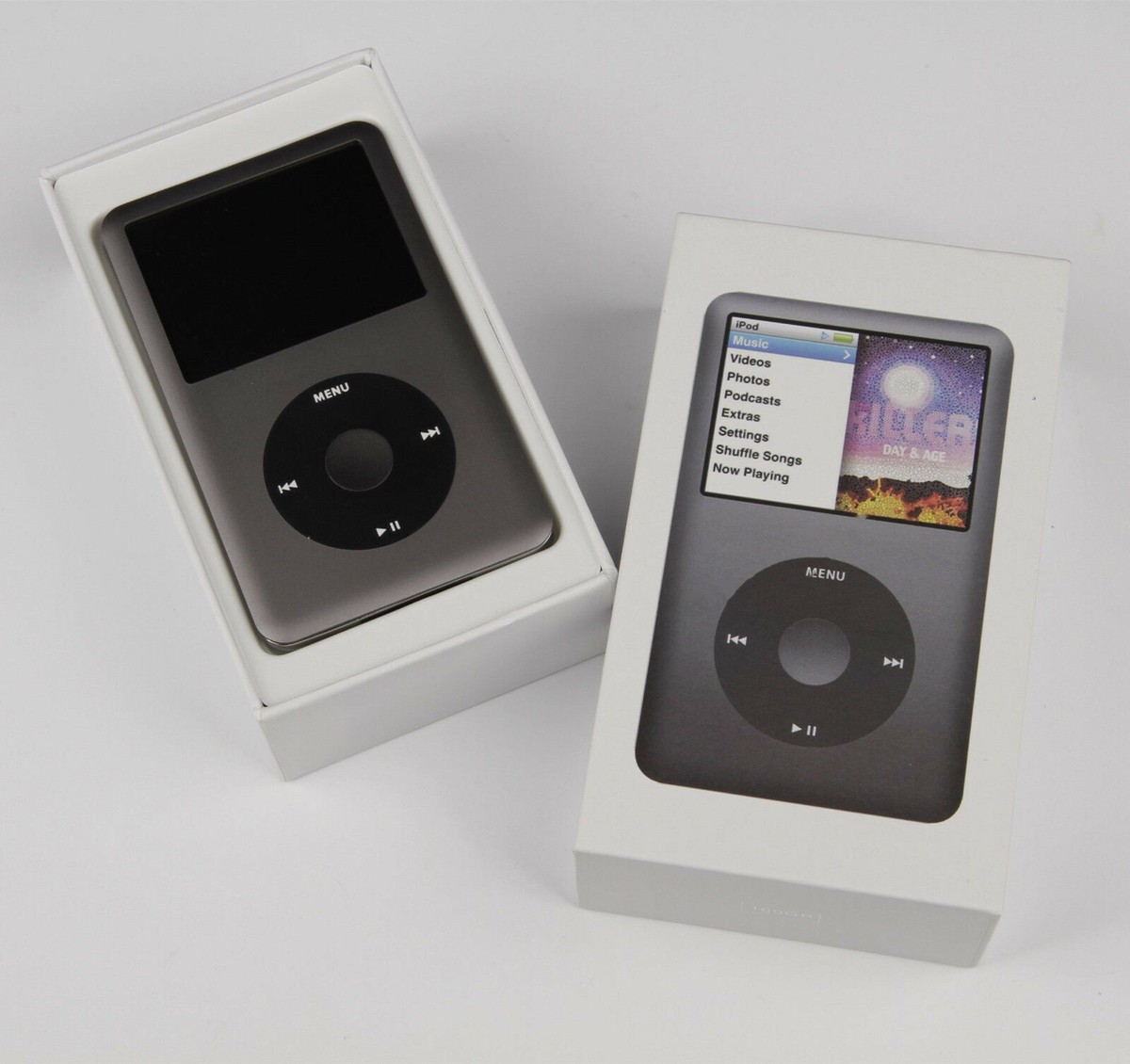 NEW Apple Classic 7th Generation - Black (160GB) MP3 Player