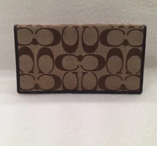 Coach Logo Wallet Checkbook Cover Vintage Brown and Beige Cloth & Leather READ*