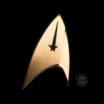 Discovery Command Badge STAR TREK QMx out of production new