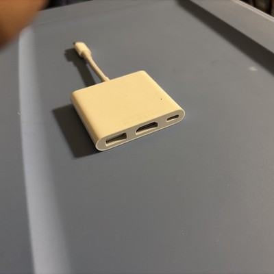 Apple USB-C TO Digital AV Multiport Adapter A1621 MUF82AM/A  