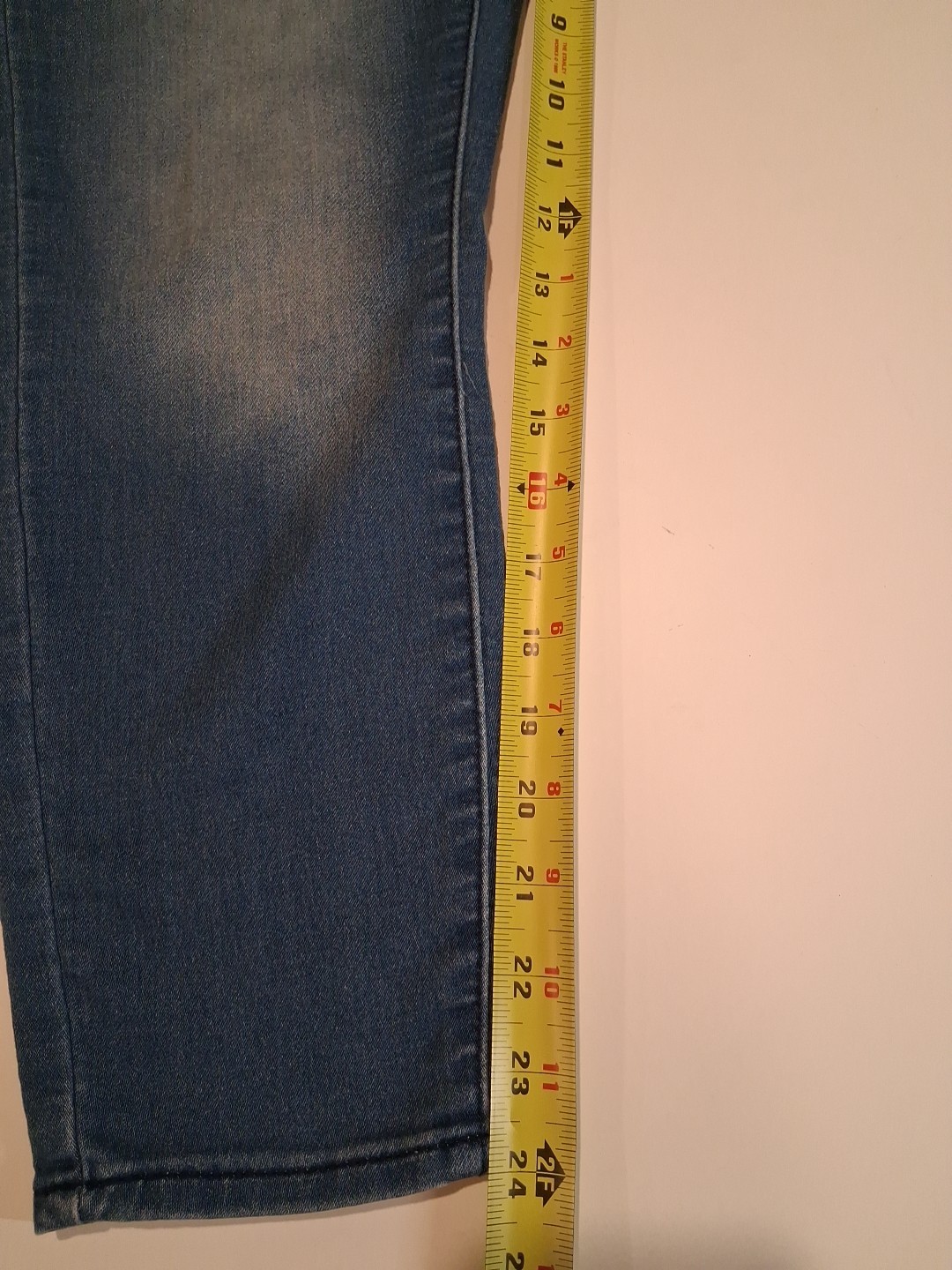 Signature Levi Strauss Pull On Skinny Jeans Women 12 W31 Hemmed 24" Inseam Petit thumbnail 9
