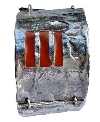 BRACELET ÉTAIN ARGENTÉ & ÉMAIL ROUGE - TIRAGE LIMITÉ 33/147 - BICHE DE BERE -N°6 - Photo 1/4