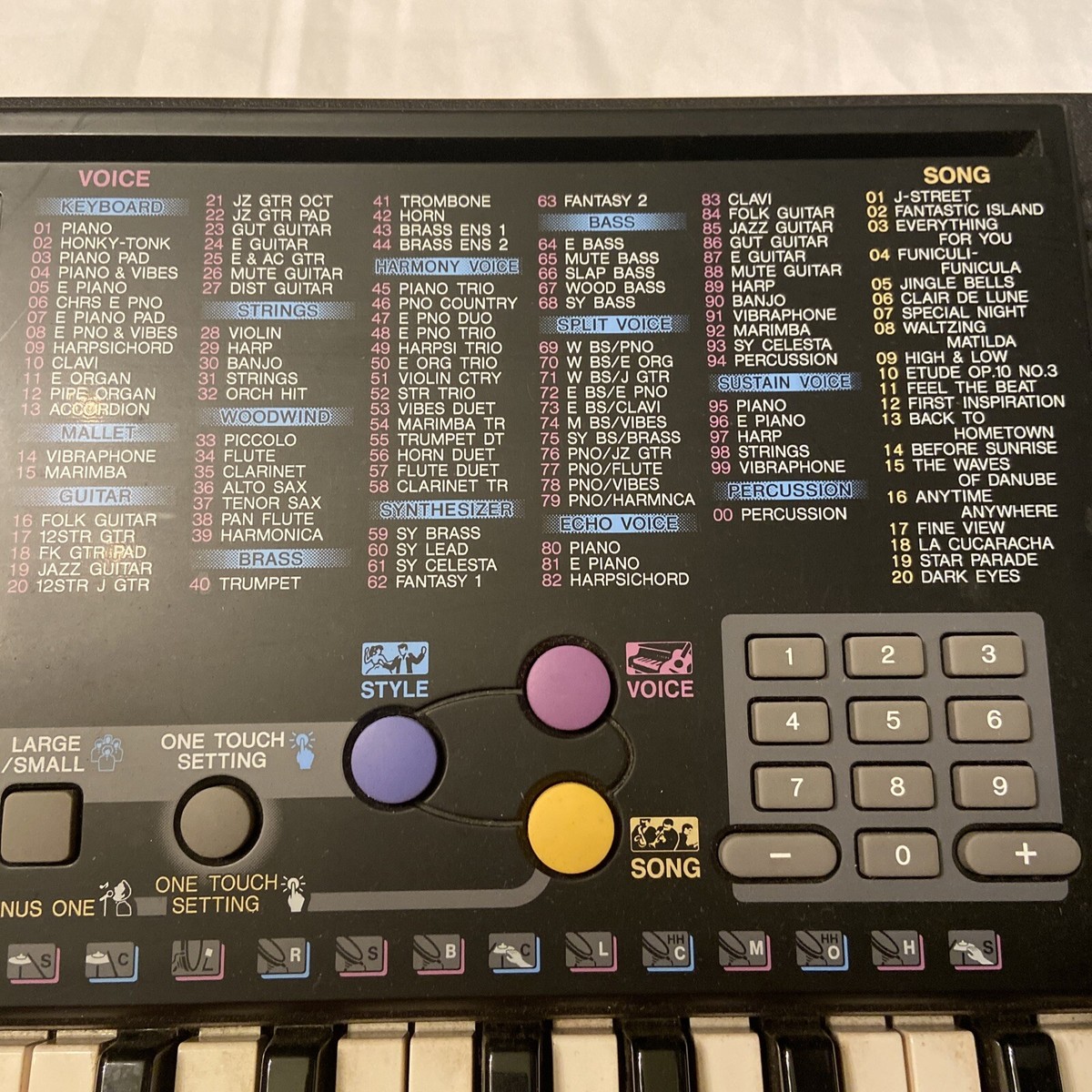 Vintage Yamaha PSR-190 61 Key Piano Keyboard with AC Adapter