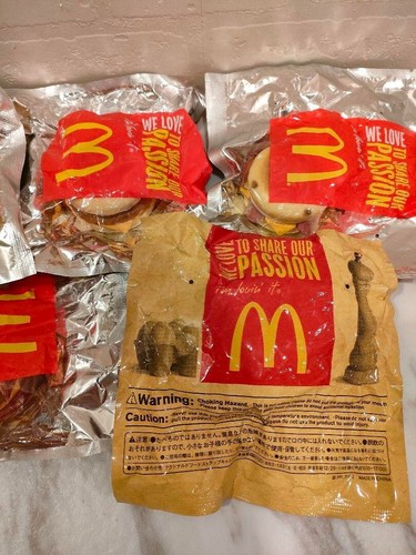 McDONALD'S NoveltyHamburger Food Sample strap 5 pieces - Picture 4 of 6