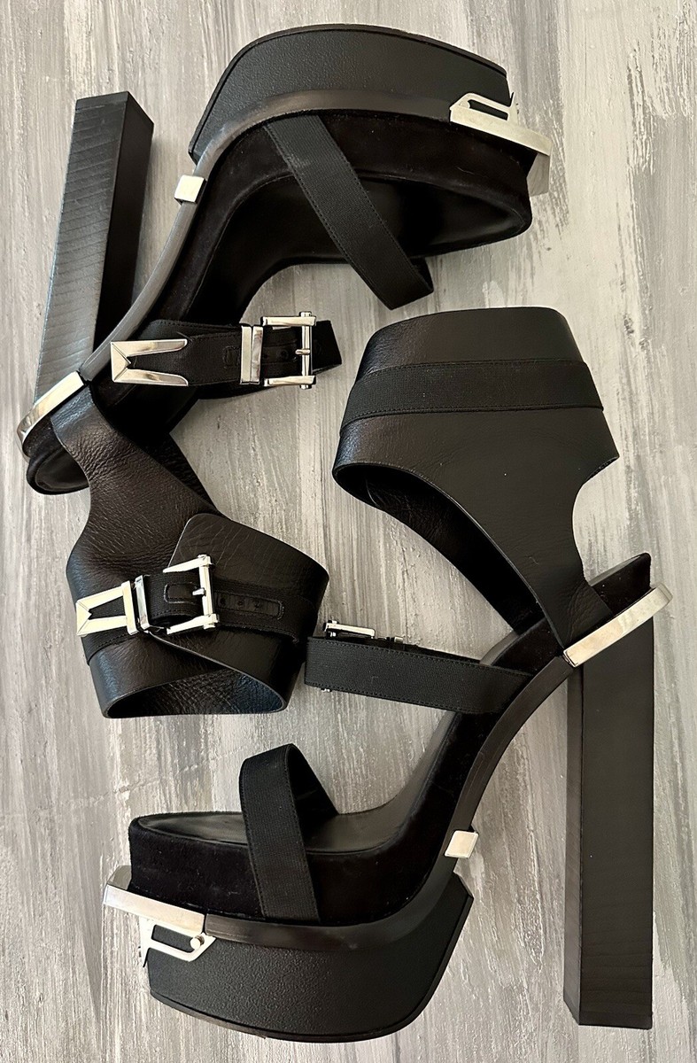 AUTH VERSACE Black Metal Trimmed Stacked Platform Heels AUTH VERSACE Black Metal Trimmed Stacked Platform Heels