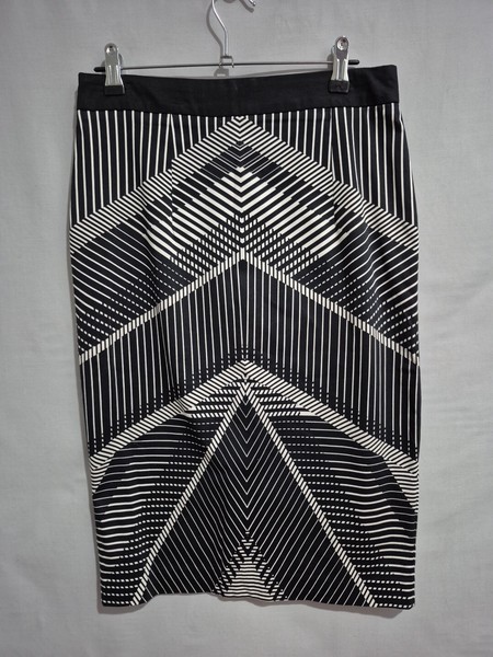 Jacqui E Black White Stripe Straight Skirt Size 8 Lined