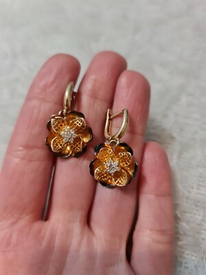 Ohrringe 925 Silber Gelbgold vergoldet mit Zirkonen. 
