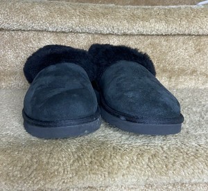ugg slippers size 9 womens