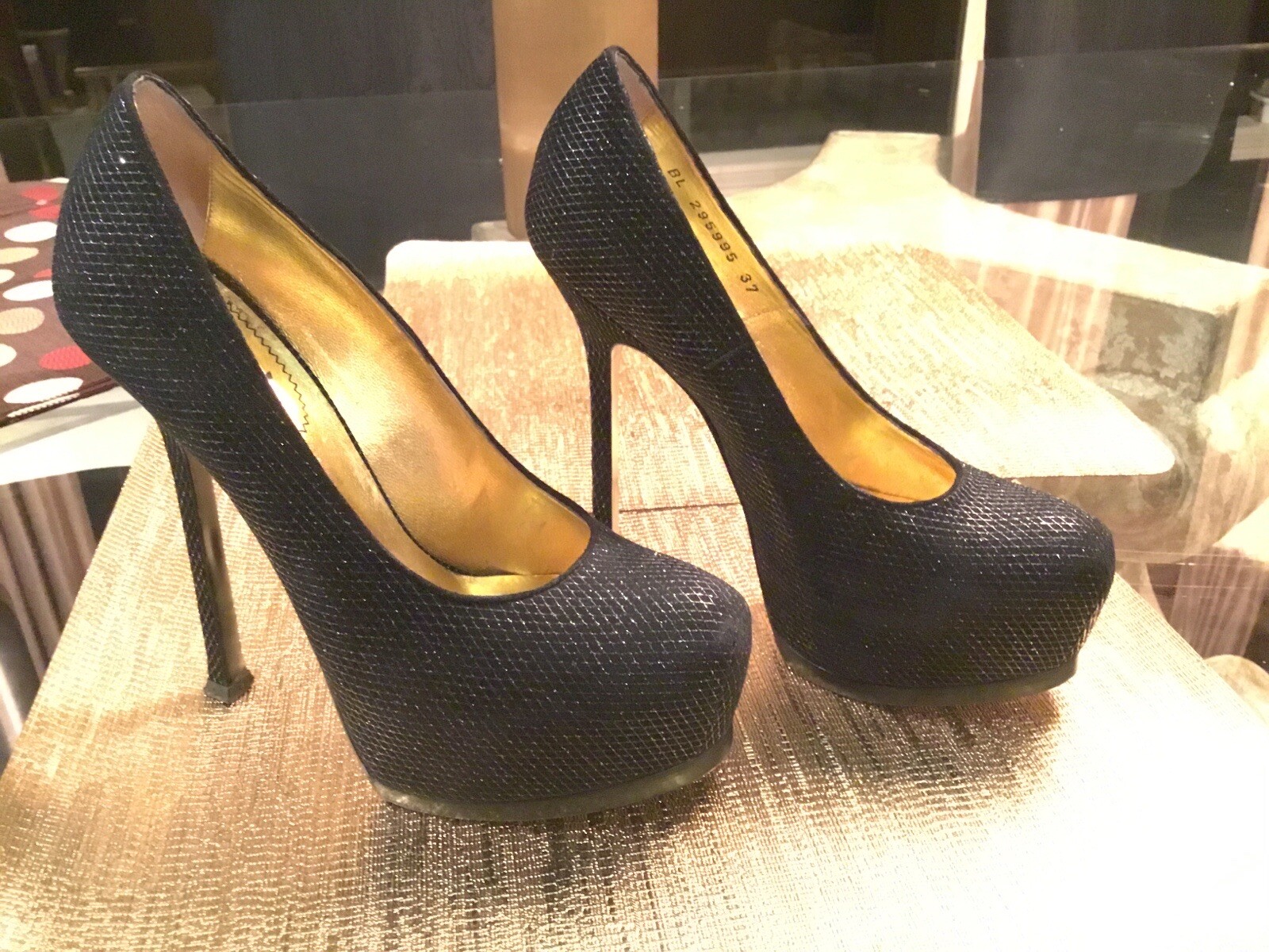 Yves Saint Laurent Tribtoo tacchi a spillo nero motivo diamante scintillante 37