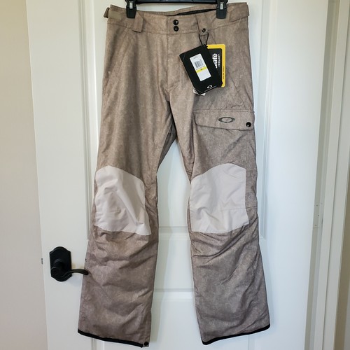 NWT Oakley Wood Gray Rykkinn Snow 
