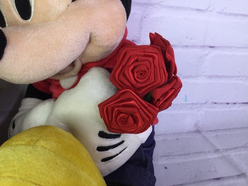 Disney Mickey Minnie Mouse Stuffed Plush Love Set Red Roses Valentine's Day - Picture 3 of 10