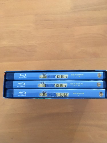 The Big Bang Theory Seasons 1 to 7 Bluray Box Set - Picture 3 of 3