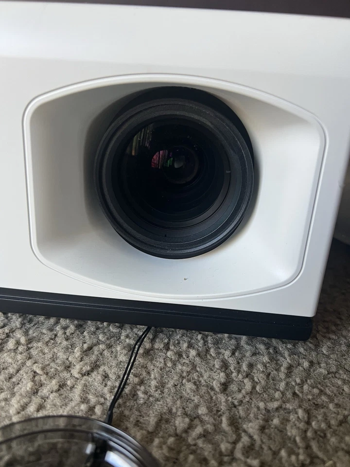 Optima Darkchip3 Projector H78dc3 with controller tested - Image 2 of 4