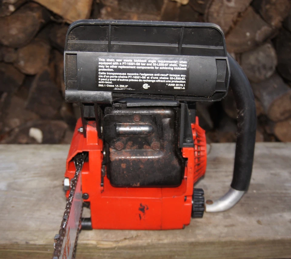 Homelite 300 Classic, very nice shape, runs on prime, clean, fast shipping - Image 4 of 4