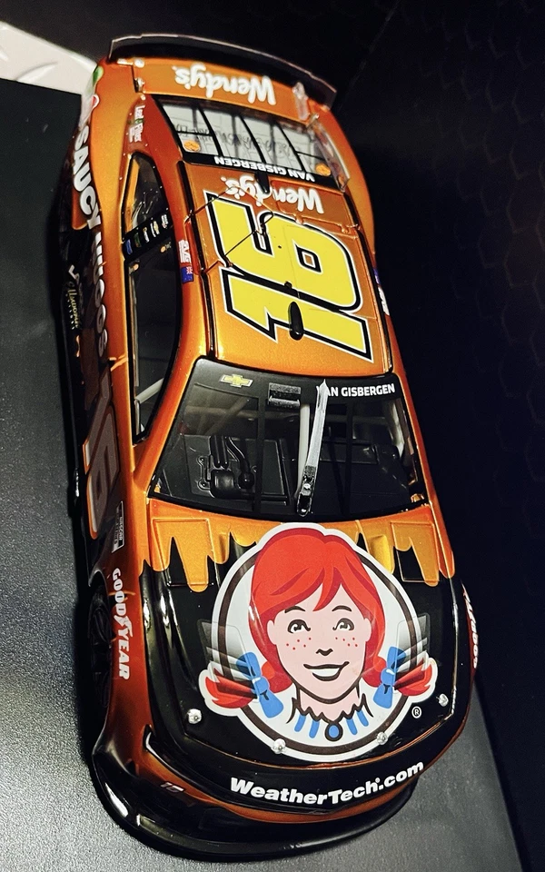 Shane Van Gisbergen 2024 Wendy's Saucy Nuggs Elite Liquid Color 1/24 Scale - Image 4 of 4