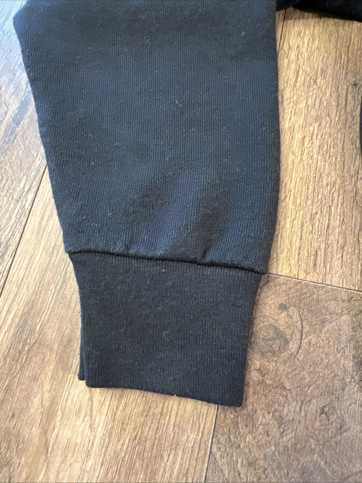 Pulôver moletom vintage anos 90 preto desbotado em branco gola redonda feminino L grunge. - Imagem 2 de 4