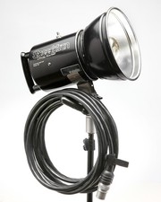 Speedotron Black Line Universal Light Unit Model 102, Working Well