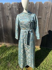 Vtg 50 s/60 s Asian Brocade Quilted Handmade Hostess Gown/Robe With Pockets