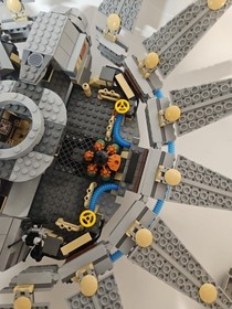 LEGO Star Wars Millennium Falcon 2004 *RETIRED (4504)  ORIGINAL TRILOGY. 