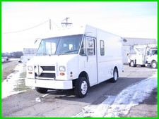 1999 FREIGHTLINER MT45 5.9 CUMMINS , 23 FIOOT OVERALL FORMER FEDEX TRAINING
