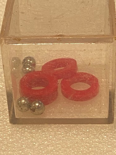 2 Vintage Game Puzzle Cubes (Metal Balls & Plastic RIngs) Pre-Owned w/Wear x1 - Picture 2 of 9