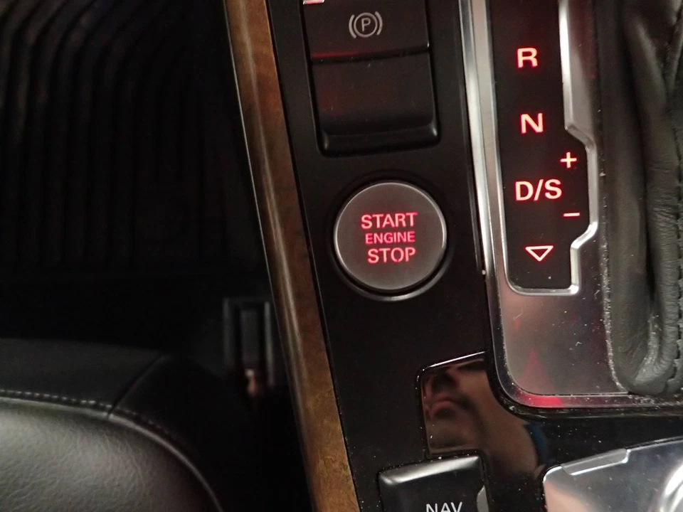 13 14 15 16 AUDI A4: Encendido con Llavero, Opción de Encendido Sin Llave, ID# 8K0909131D Foto 2 de 3