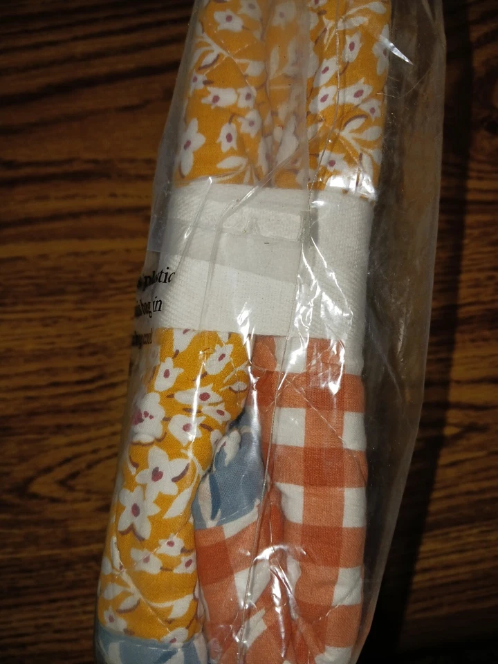 Funda de almohada acolchada Sonoma Queen 20x26. Patchwork Floral. Nuevo.  Foto 3 de 4