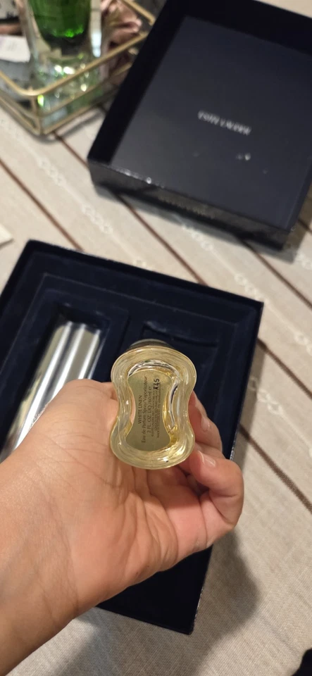 BRANCO LINHO BRISA POR ESTEE LAUDER 60ML CÓDIGO SPRAY EDP - A45 na caixa - Imagem 3 de 3