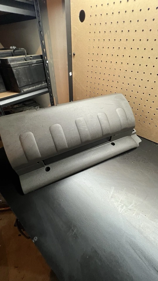 Conjunto de guantera inferior Nissan Xterra Frontier 2005-2021 68108-EA100 gris OEM Foto 2 de 3