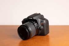 Canon EOS Rebel T7 DSLR Camera with 18-55mm 3.5-5.6f Kit Lens Mint Condition 