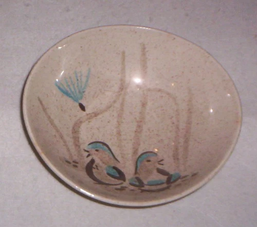 Red Wing Pottery Bob White 6 1/2" Oval Bowl Quail Birds