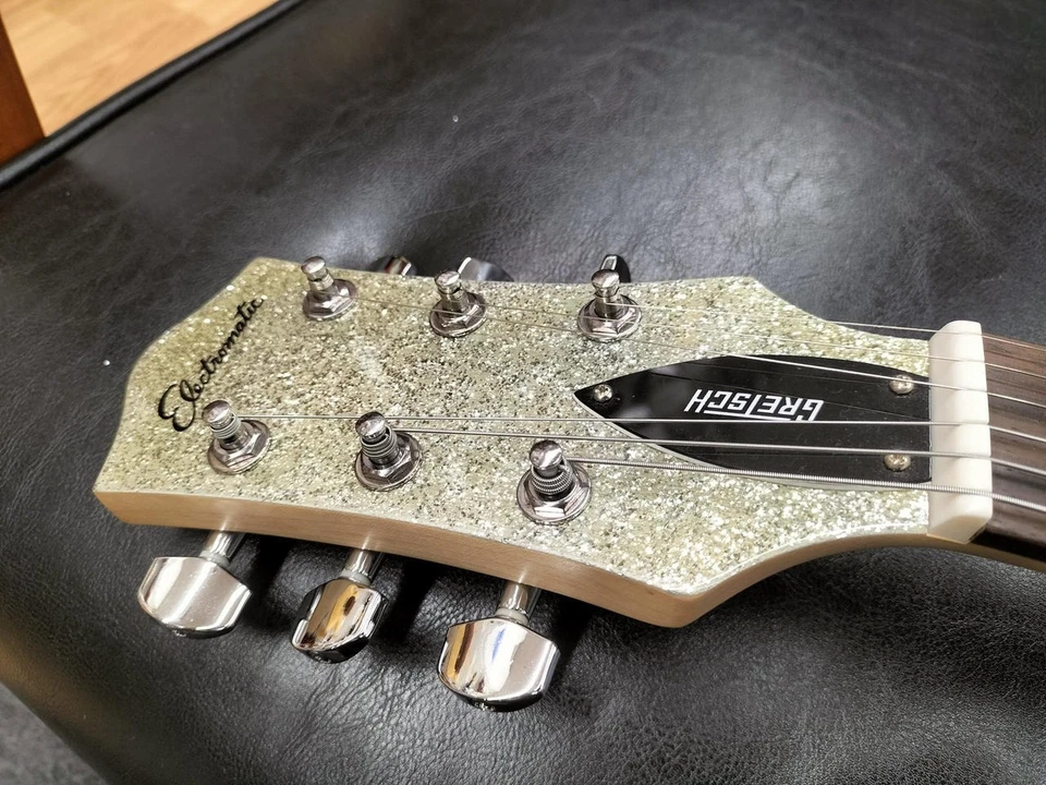 Diapasón GRETSCH ELECTROMATIC G2619 usado cuerpo de madera dura palisandro con estuche blando Foto 2 de 4