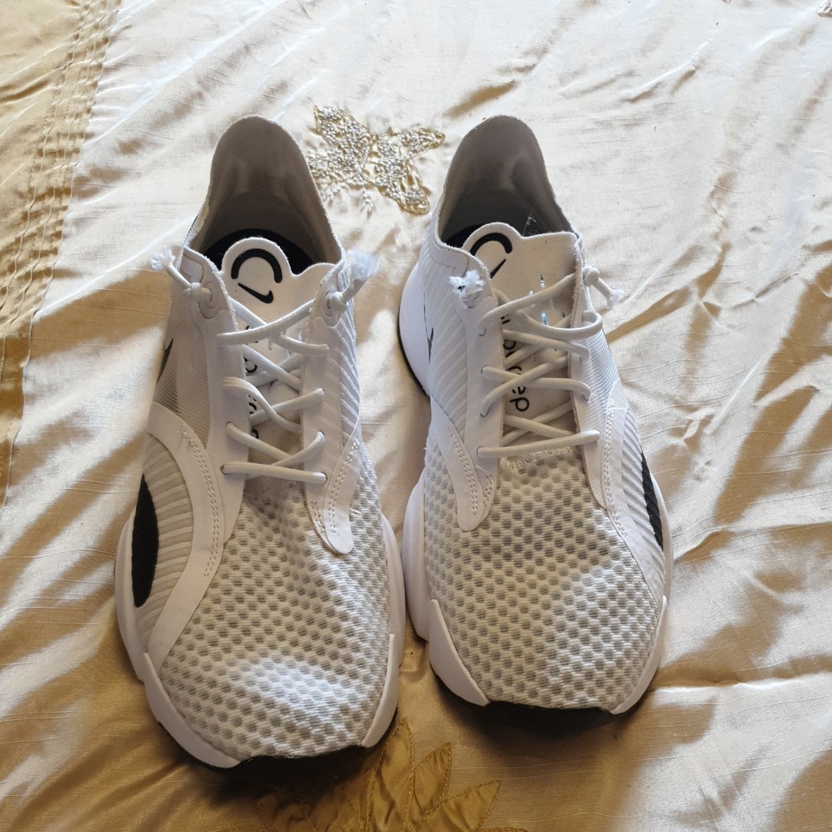 nike superrep trainers white