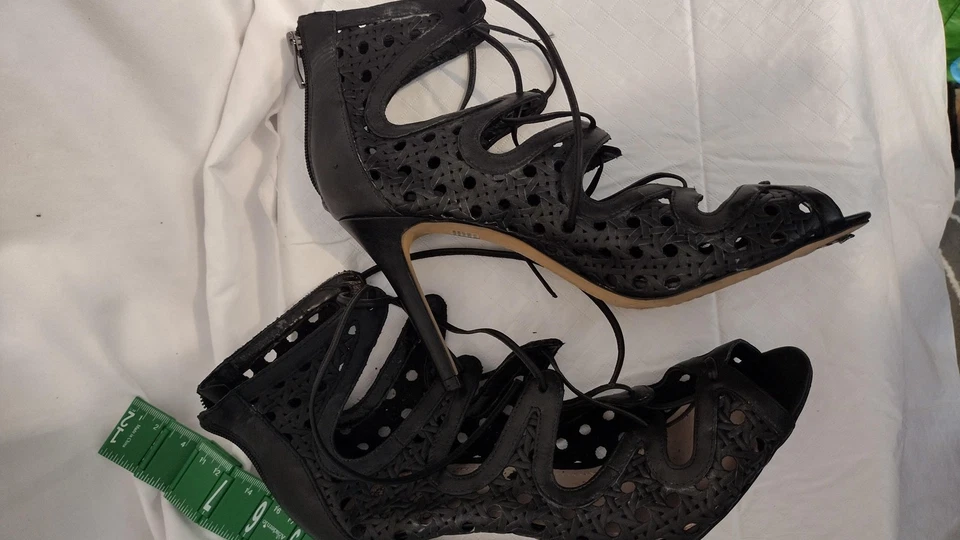 Zapatos Vince Camuto para mujer talla 9,5 tacones con cordones VC-Jillie cuero recortado Foto 4 de 4