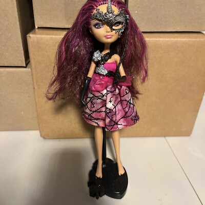 Ever After High Briar Beauty Thronecoming Doll With Aceesories And Stand