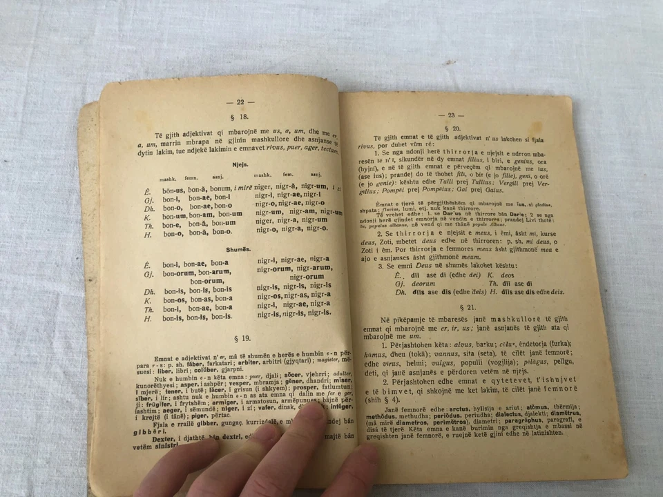 OLD ALBANIAN BOOK LATINE GRAMMAR FIRST PART BY FERDINAND SCHULTZ 1938 - Image 3 of 4