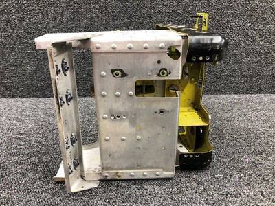 58-324025-603 / 50-320038-11 Beechcraft 95-B55 Engine Control Shell W/ Channels