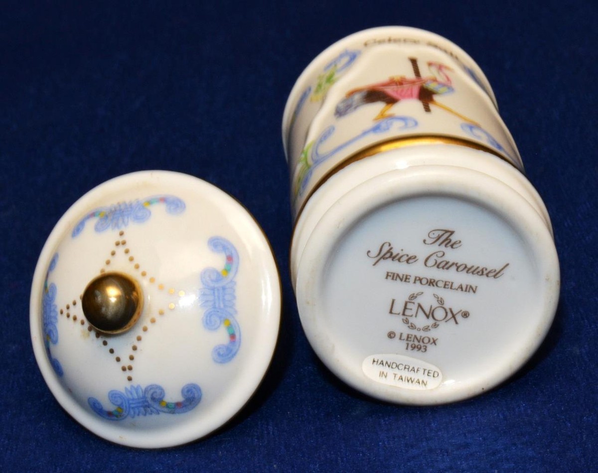 1993 Lenox Porcelain Spice Carousel Collection CELERY SALT Spice