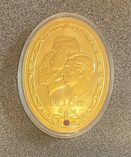 THE 3 KINGS 1936,STUNNING 100 gr OVAL SHAPED GOLD PLATED MEDAL,SWAROVSKI STONE - Picture 2 of 10