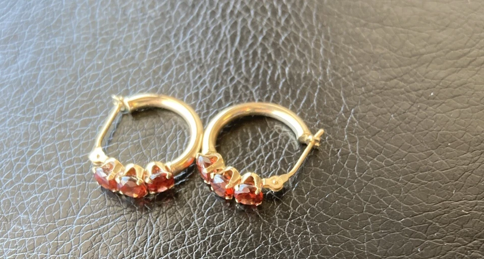 Pendientes de aro de citrino de oro amarillo de 10k con evaluación profesional de papel Foto 4 de 4