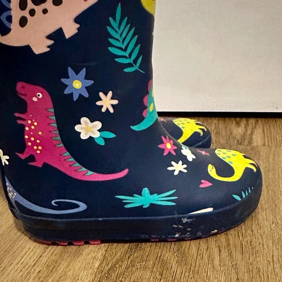 Botas de lluvia y nieve dinosaurio azul y rosa Foto 3 de 4