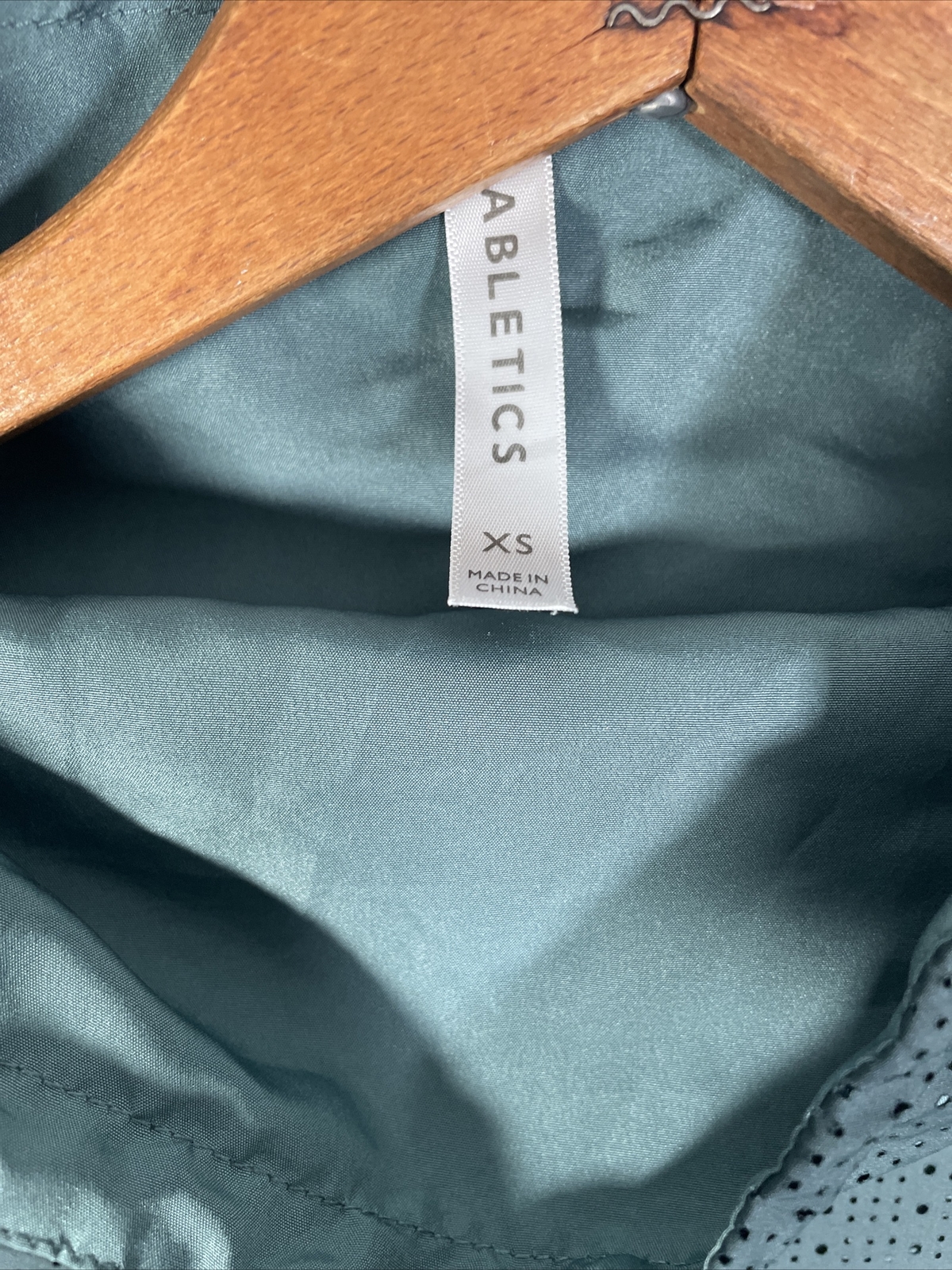 Fabletics Liora Pullover Jacket Perforated Windbr… - image 2